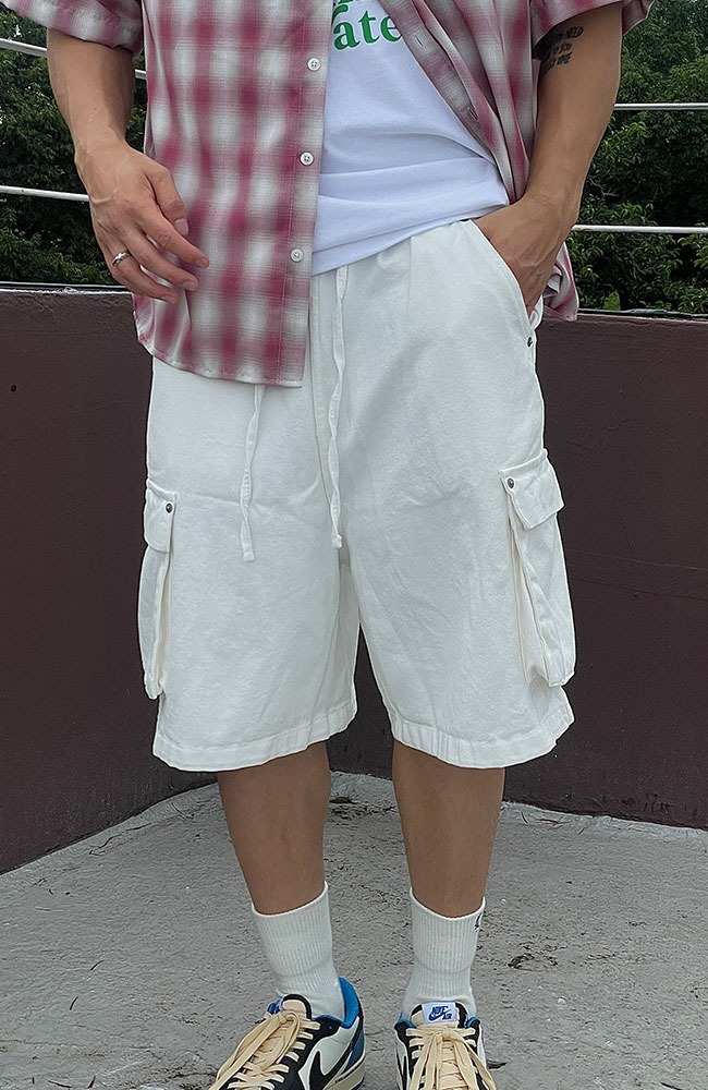 White Bermuda Cargo Pants (1 color)